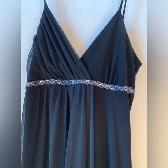 Women’s Body Central Black 90s Spaghetti Strap Flowy w embellished top Dress Med - Picture 2 of 6